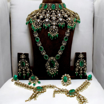 Necklace Set