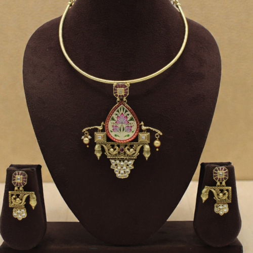 Necklace Set