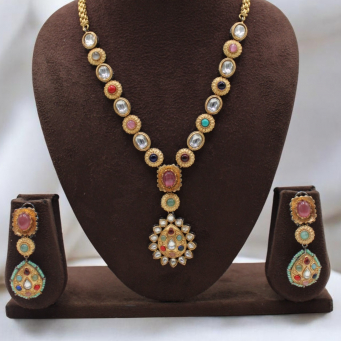 Necklace Set