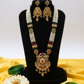 Necklace Sets