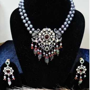 Necklace Set