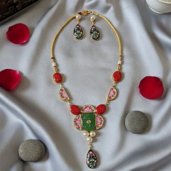 Necklace Set