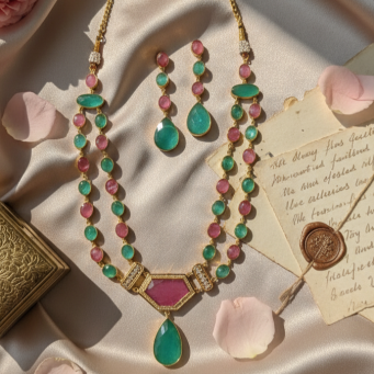 Necklace Set