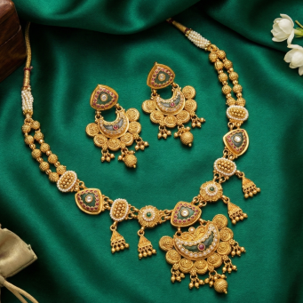 Necklace Set