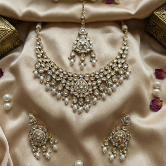 Necklace Set