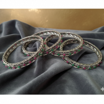 Bangles/Kada
