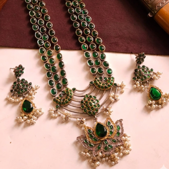 Necklace Set
