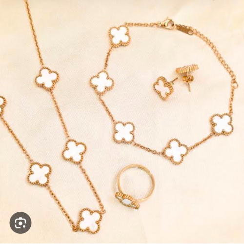 Necklace Sets